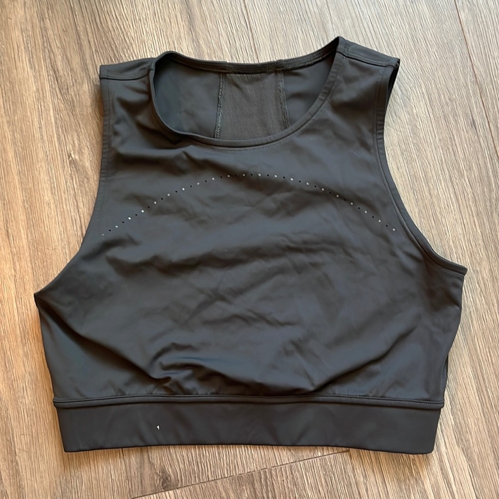 Lululemon sports bra, size 8